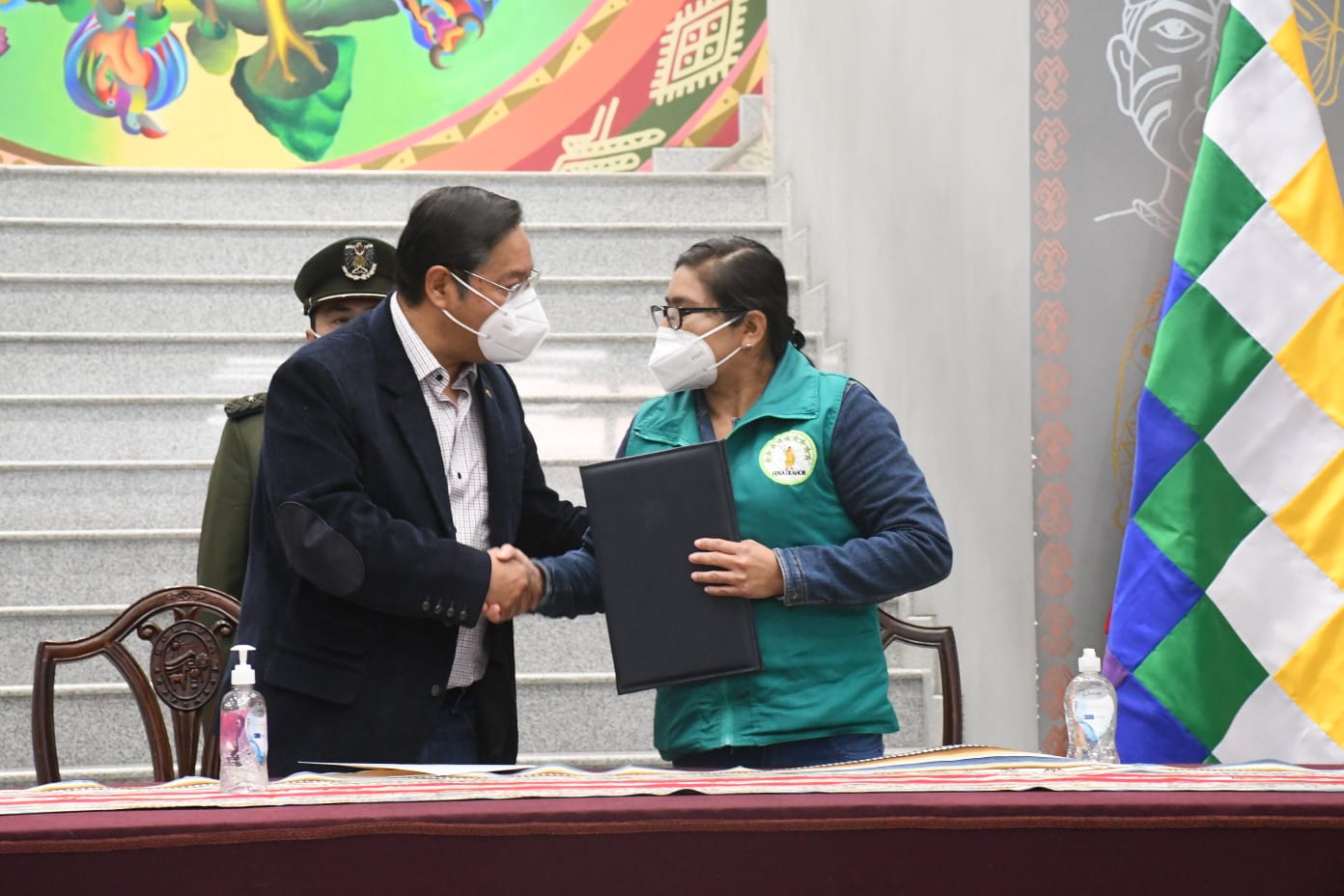 15967458-0885-40b5-ab68-305de633ac1c