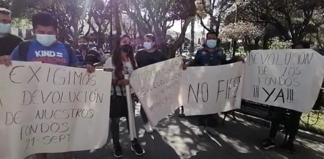 Screenshot_20210913-222008_WhatsApp