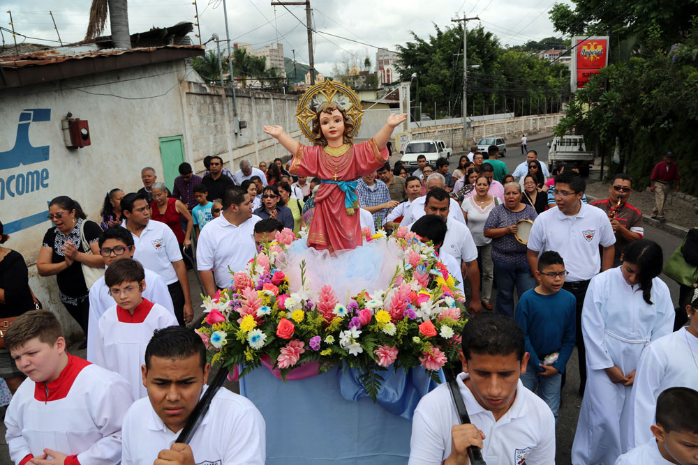 hermandad-de-vista-alegre-celebra hermandad-de-vista-alegre-celebra