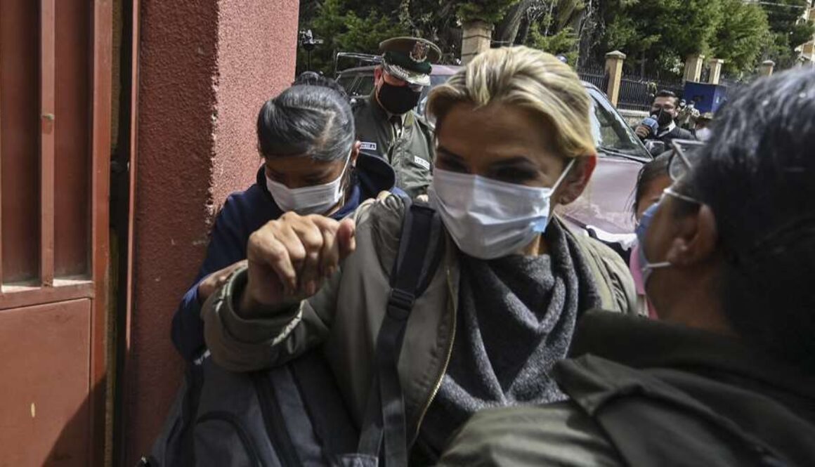 jeanine-aez-se-encuentra-detenida-en-la-crcel-de-mirafloresfot_916360817_1140x520