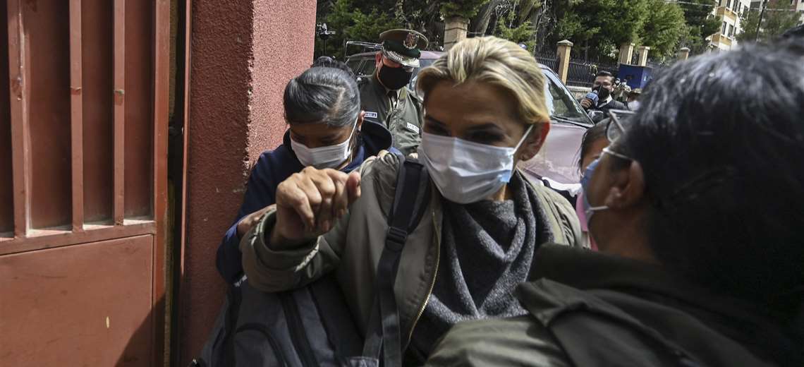 jeanine-aez-se-encuentra-detenida-en-la-crcel-de-mirafloresfot_916360817_1140x520 jeanine-aez-se-encuentra-detenida-en-la-crcel-de-mirafloresfot_916360817_1140x520